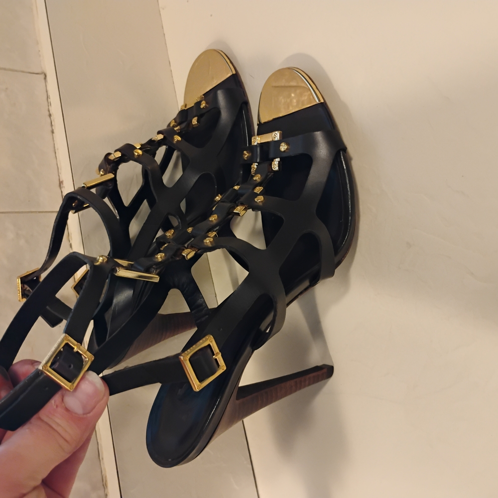 Elegant Tory Burch Black and Gold Women's Heels